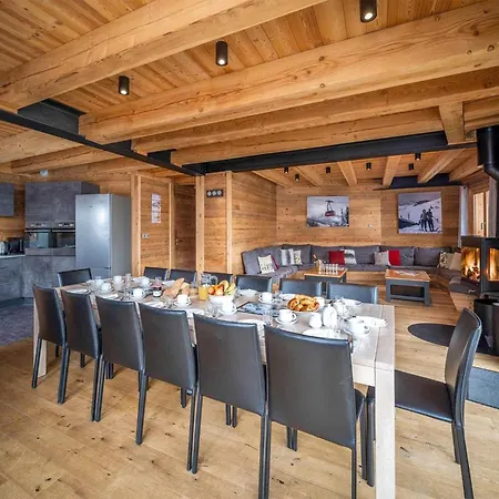 Large, Modern Chalet Close To The Slopes Huez